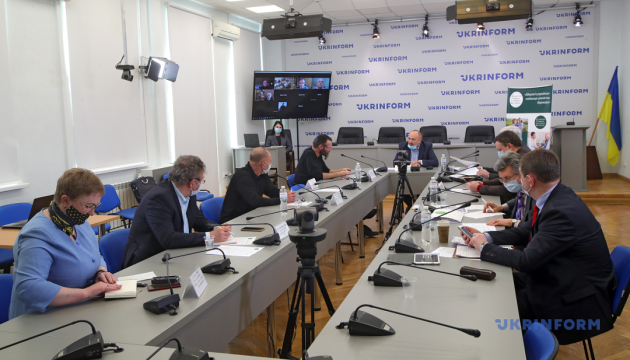 Українська Медична Експертна Спільнота. Три роки фахової експертизи та державницьких пропозицій Українська Медична Експертна Спільнота. Три роки фахової експертизи та державницьких пропозицій