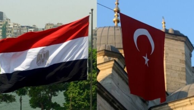 Туреччина відновлює дипломатичні контакти з Єгиптом