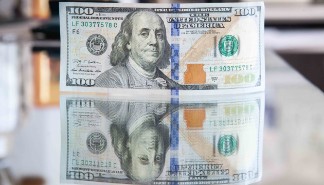 Дефіцит валюти в касах: банки отримали від НБУ $100 мільйонів готівкою