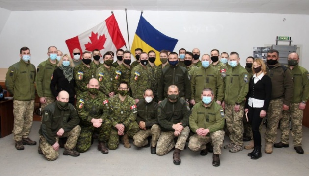 Канада продовжила тренувальну місію для українських військових