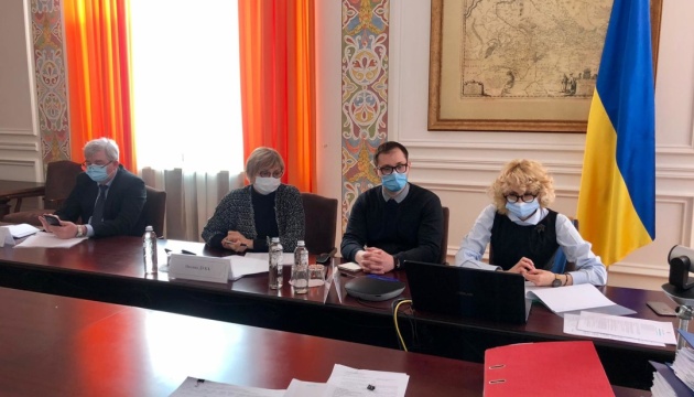 Статус закордонного українця надали 217 громадянам 24-х країн