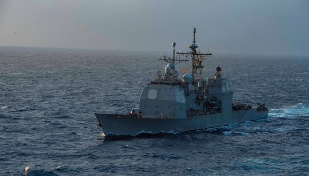 U.S. Navy guided-missile cruiser Monterey, destroyer Thomas Hudner enter Black Sea
