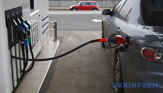 Ukraina traci rocznie miliardy z powodu nielegalnych stacji benzynowych - Czernyszow