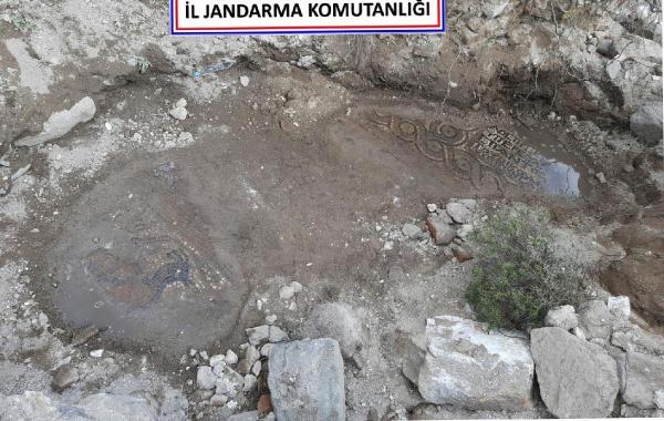 «Чорні» археологи розкопали монастир римської епохи у Туреччині_1