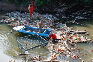 Сміттєва «вітрина» України