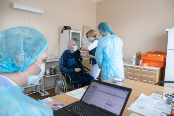 Over 59,000 Ukrainians get coronavirus jabs on Feb 14