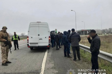 Поліція відпустила півсотні «тітушок», затриманих під Харковом