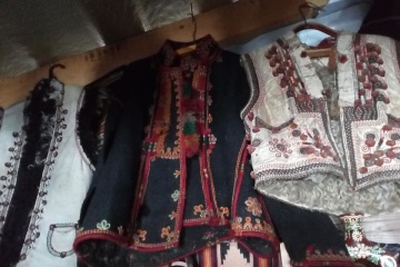 Пояс на 9 пряжок і кептар з капслями: Чому Довбуша не брали кулі
