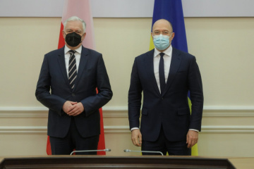 Шмыгаль обсудил с вице-премьером Польши вакцинацию и реформу таможни