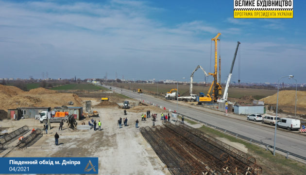 Укравтодор цьогоріч оновить та збудує 387 кілометрів доріг на Дніпропетровщині