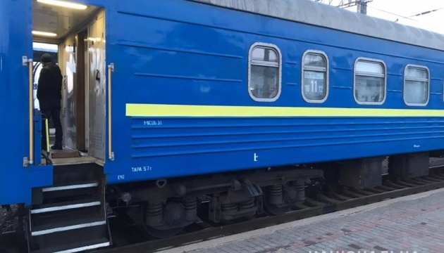 Zwei Soldaten eröffnen Schießerei in Zug von Kostjantyniwka nach Kyjiw – Polizei