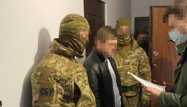 Служба безопасности разоблачила боевика «ЛНР», который устроился на работу в МВД Служба безопасности разоблачила боевика «ЛНР», который устроился на работу в МВД