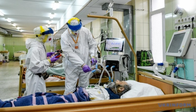 В Україні за добу - 17 463 випадки коронавірусу