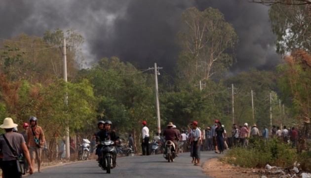 У М'янмі напали на поліцейський відділок, десятеро загиблих