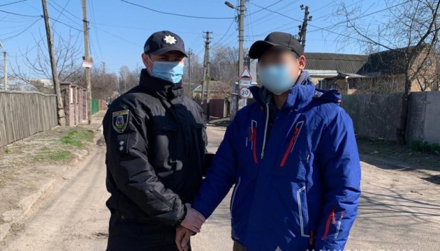 На Київщині чоловік заради розваги застрелив лелеку