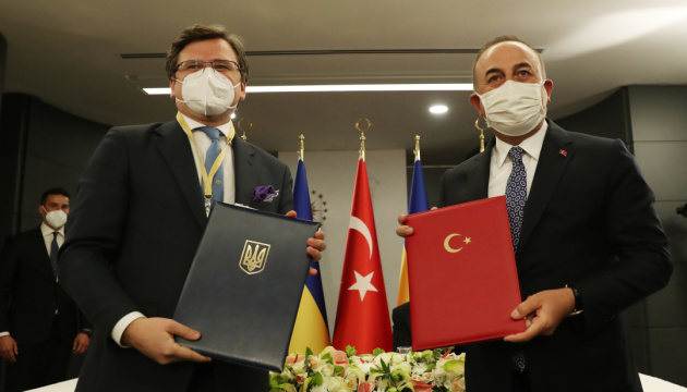Turcja jest nieustępliwym przyjacielem Ukrainy – Kuleba