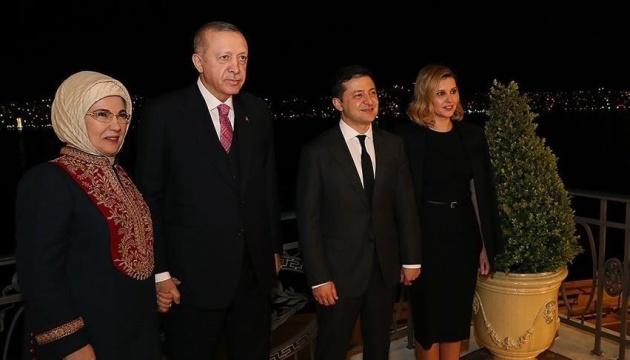 Un dîner en l'honneur du couple présidentiel ukrainien offert en Turquie 