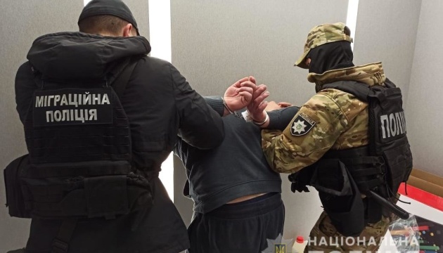 На Одещині поліція затримала рекетирів, які викрали двох іноземців