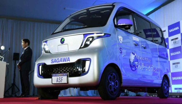 Японська компанія з доставки презентувала власний електромобіль