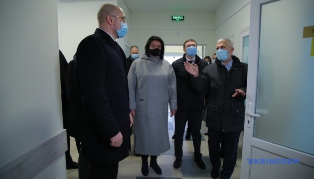 Шмигаль у Львові відвідав Центр легеневого здоров’я