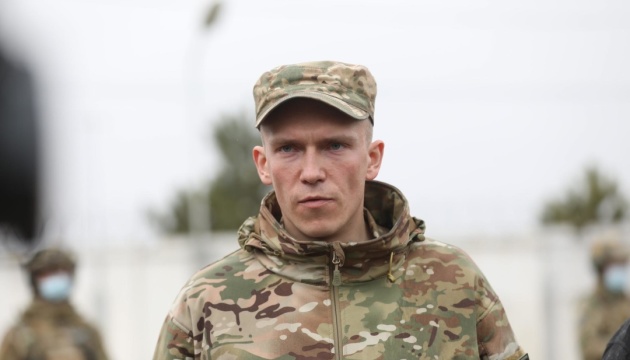 Командир полку «Азов» спростував фейк про свою евакуацію з Маріуполя