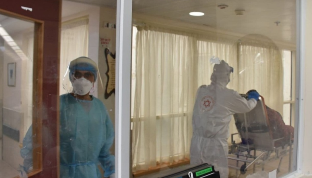 В Ізраїлі зачинили всі COVID-відділення у лікарнях