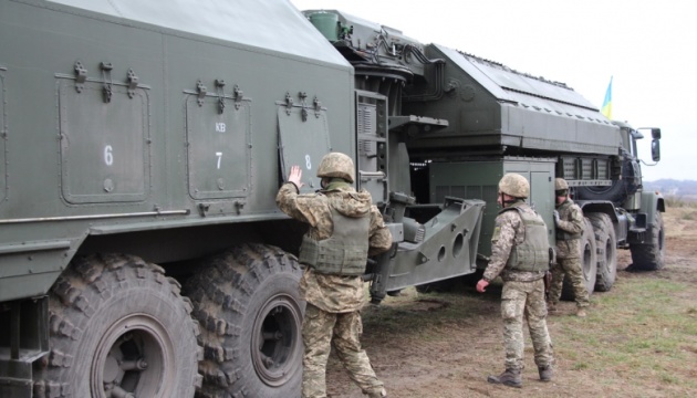 Українські військові опановують комплекс артилерійської розвідки «Зоопарк-3»