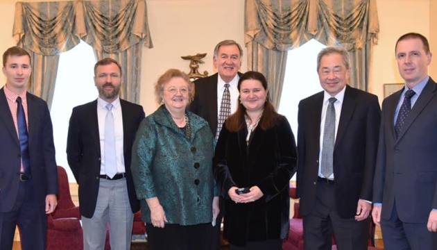 Markarova meets with representatives of Friends of Ukraine Network, U.S.-Ukraine Foundation