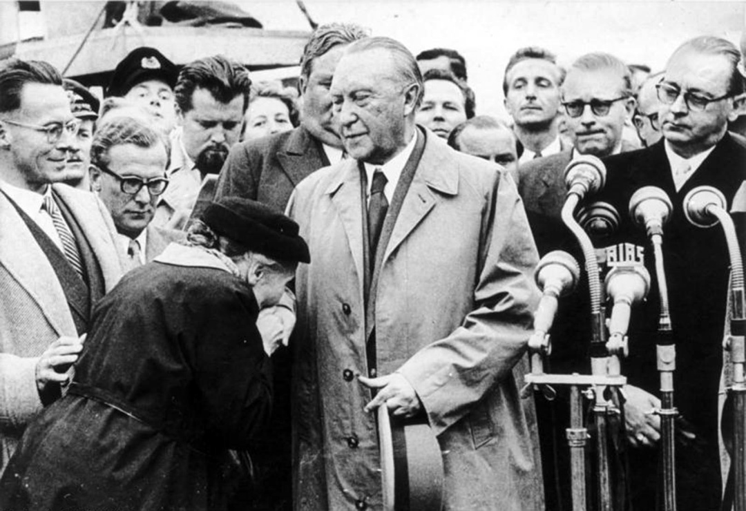 В 1955 году канцлер Аденауэр договорился о полном возвращении немецких военнопленных из СССР
