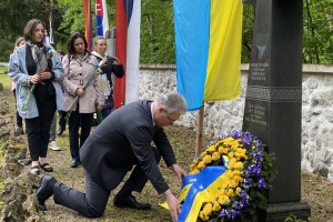 Österreich: Ukrainische Diplomaten gedenken der Opfer des Konzentrationslagers Ebensee