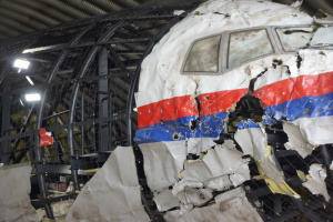 Sprawa MH17. Sąd w wojskowej bazie lotniczej i oszołomieni sędziowie