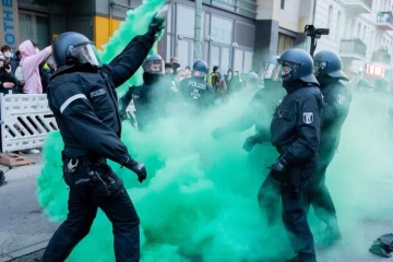 У Берліні арештували 350 учасників першотравневих сутичок з поліцією