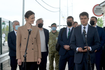 Разумков і Чмілітє-Нільсен прибули на КПВВ «Каланчак»