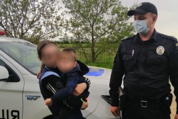 На Миколаївщині поліція шукала хлопчика, який спав у шафі