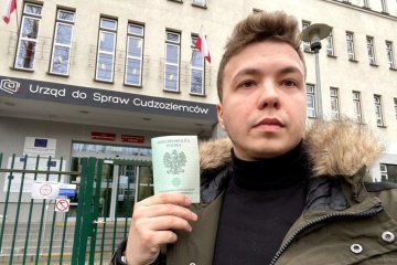 У Латвії та Естонії відреагували на вимушену посадку літака у Мінську