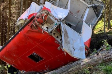 В Італії поліція затримала трьох осіб, причетних до аварії на канатній дорозі