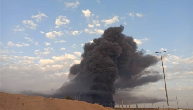 В Ірані загасили масштабну пожежу на нафтопереробному заводі