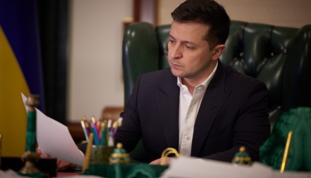 Präsident Selenskyj führt in Wahlumfrage