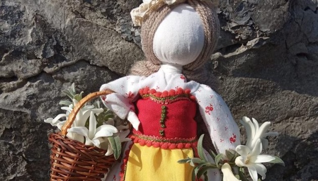 У Києві відкрили виставку про українську народну ляльку