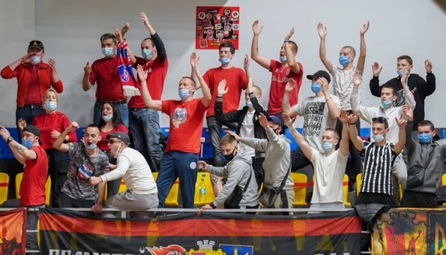 Баскетбол: українські уболівальники відвідають заключні ігри чемпіонату 