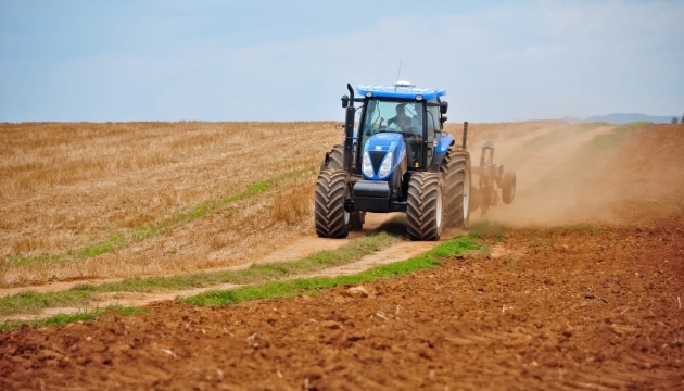 Посівна кампанія розпочалася у 21 області України – Шмигаль