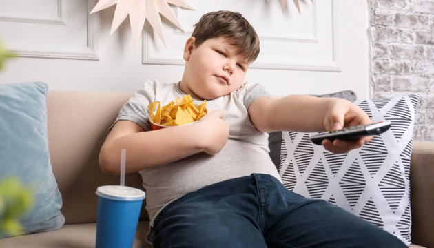Пандемія може посилити загрозу ожиріння у дітей – ВООЗ