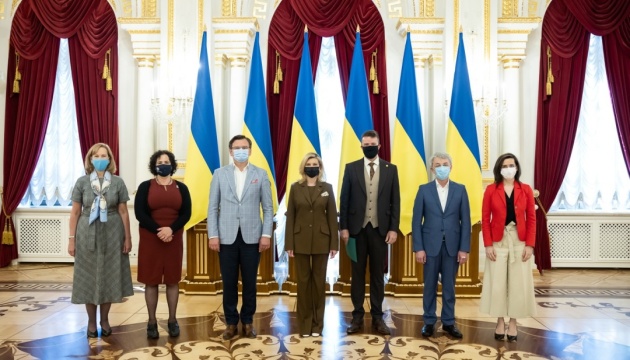 В Мариинском дворце запустили украино- и англоязычные аудиогиды