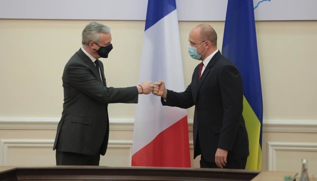 Die Ukraine und Frankreich unterzeichnen vier Abkommen im Wert von mehr als 1,3 Mrd. EUR 