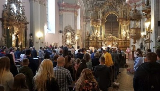 В Угорщині українці збирають підписи для будівництва храму УГКЦ у Будапешті