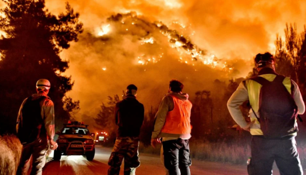 У Греції спалахнула масштабна лісова пожежа