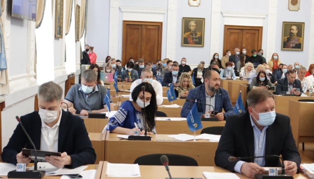 Миколаївська міськрада не позбавила російську мову статусу регіональної - голосування провалили Миколаївська міськрада не позбавила російську мову статусу регіональної - голосування провалили