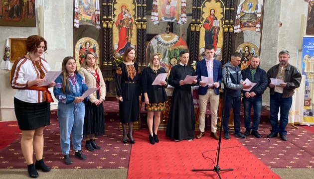 У Вільнюсі відзначили річницю відновлення богослужінь в українській церкві Пресвятої Трійці