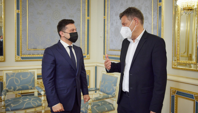 Zelensky, Habeck discuss threat posed by Nord Stream 2 