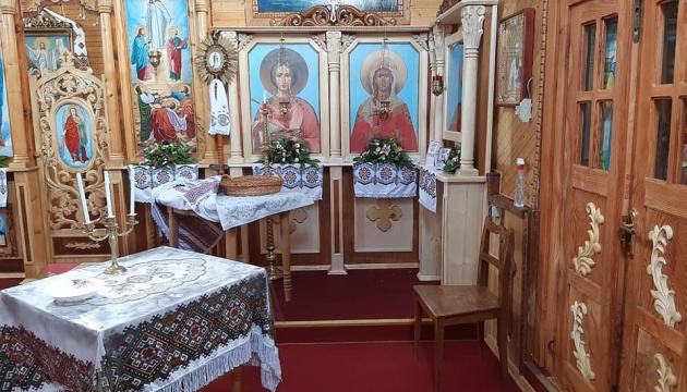 На Закарпатье из церкви украли старинный австрийский сейф с документами и деньгами На Закарпатье из церкви украли старинный австрийский сейф с документами и деньгами